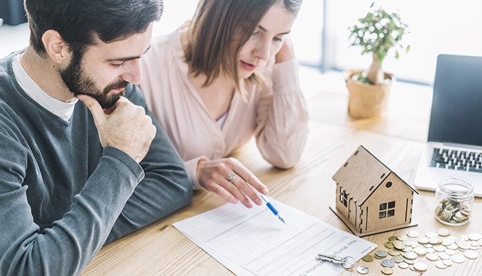 Procédure collective et immeuble servant au logement